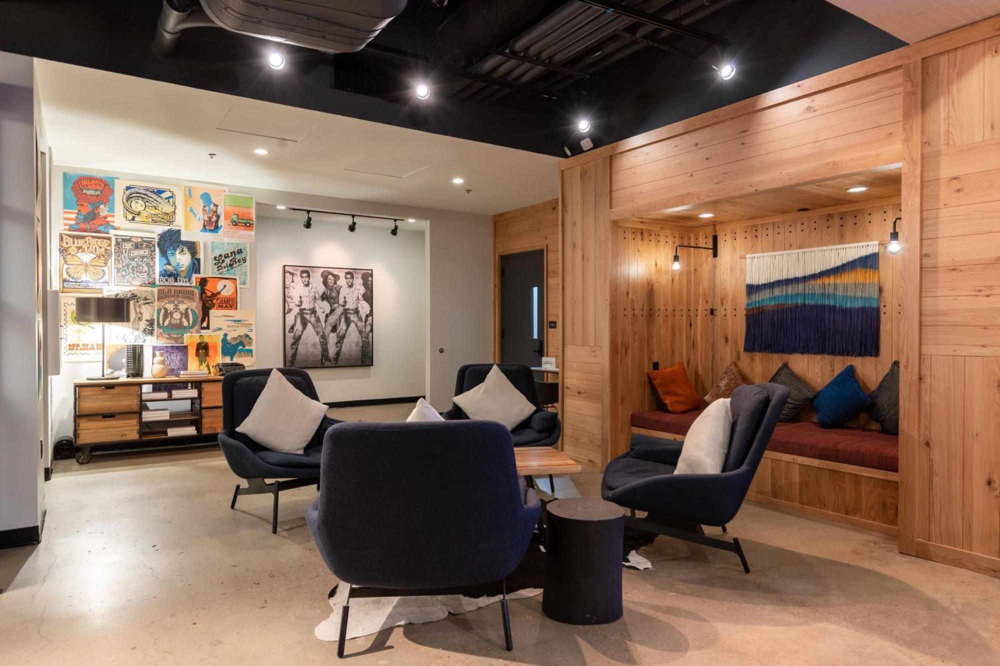 Moxy Nashville Downtown Экстерьер фото